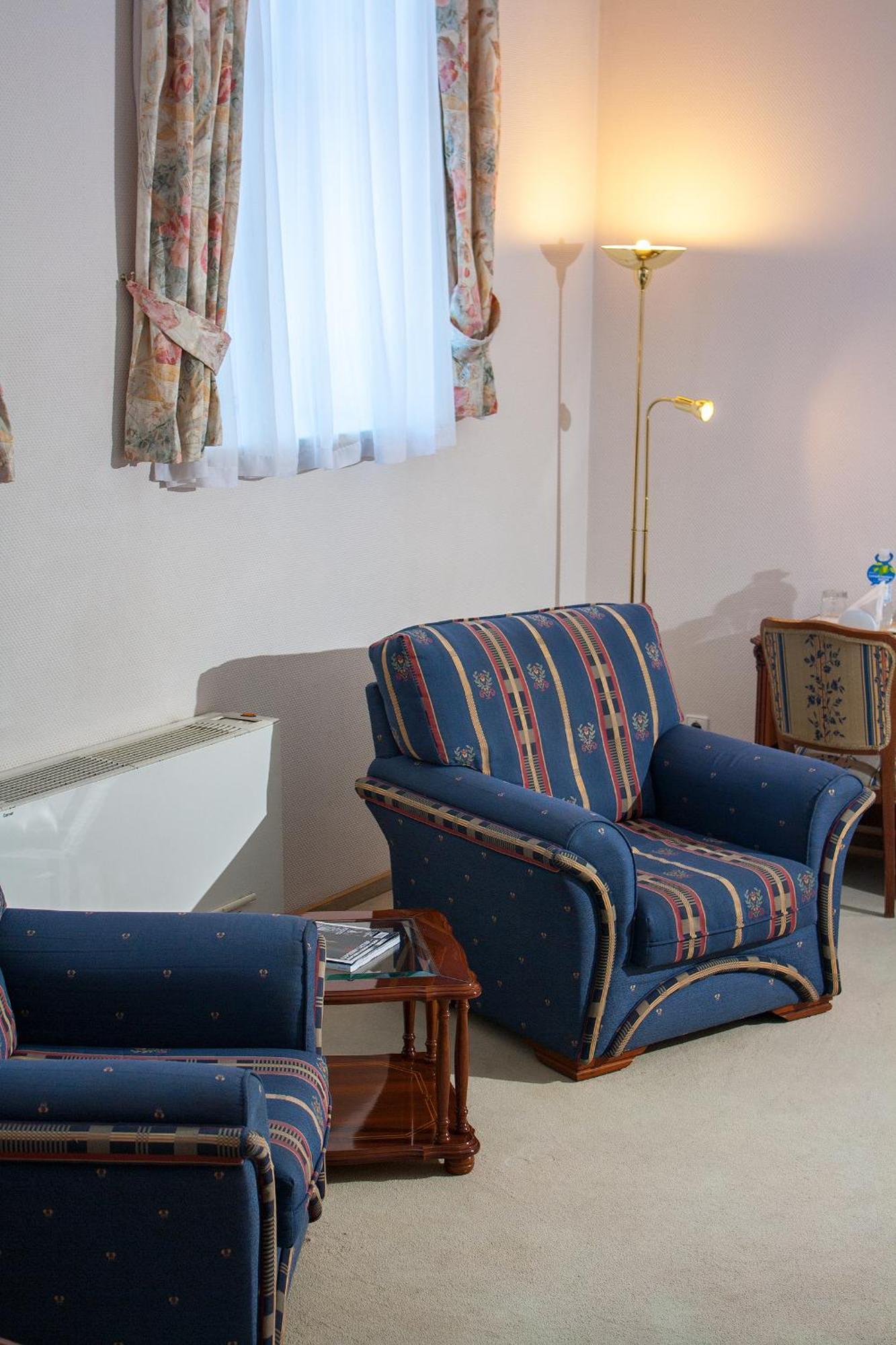 Astoria Hotel Днепър Стая снимка